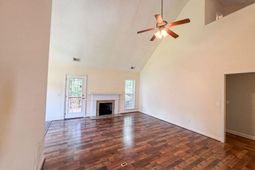 168 Hollow Tree Court photo 4