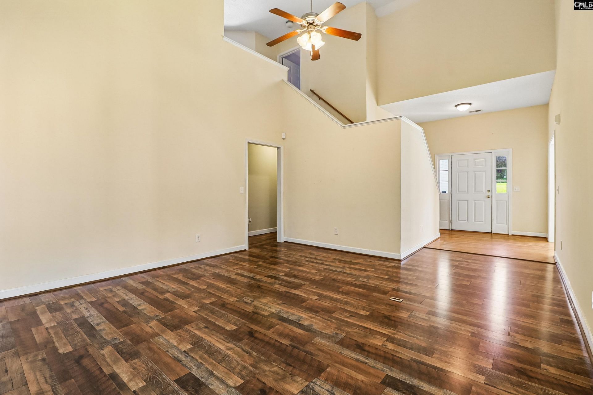 168 Hollow Tree Court Photo 32