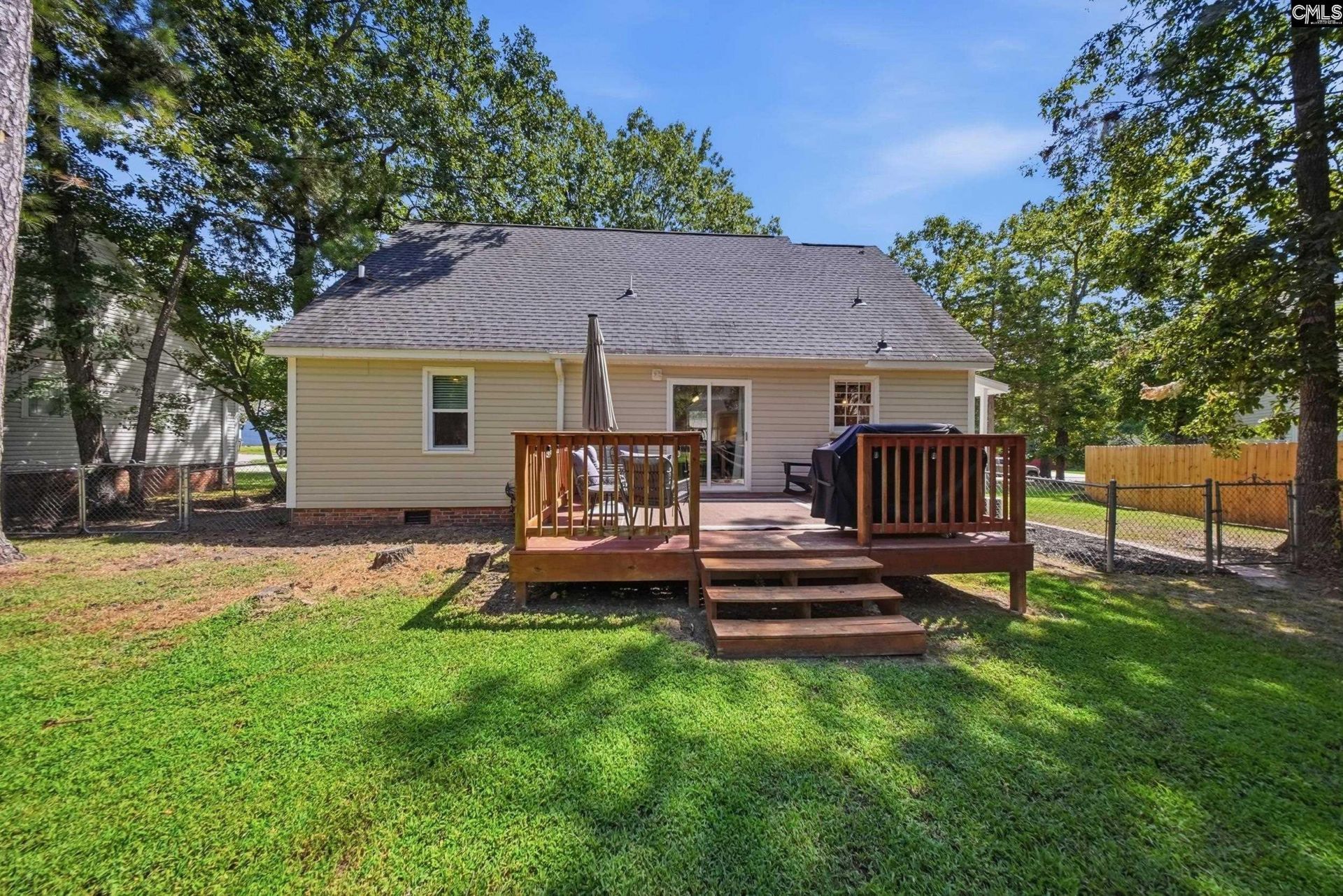 405 London Pride Road  Photo 25