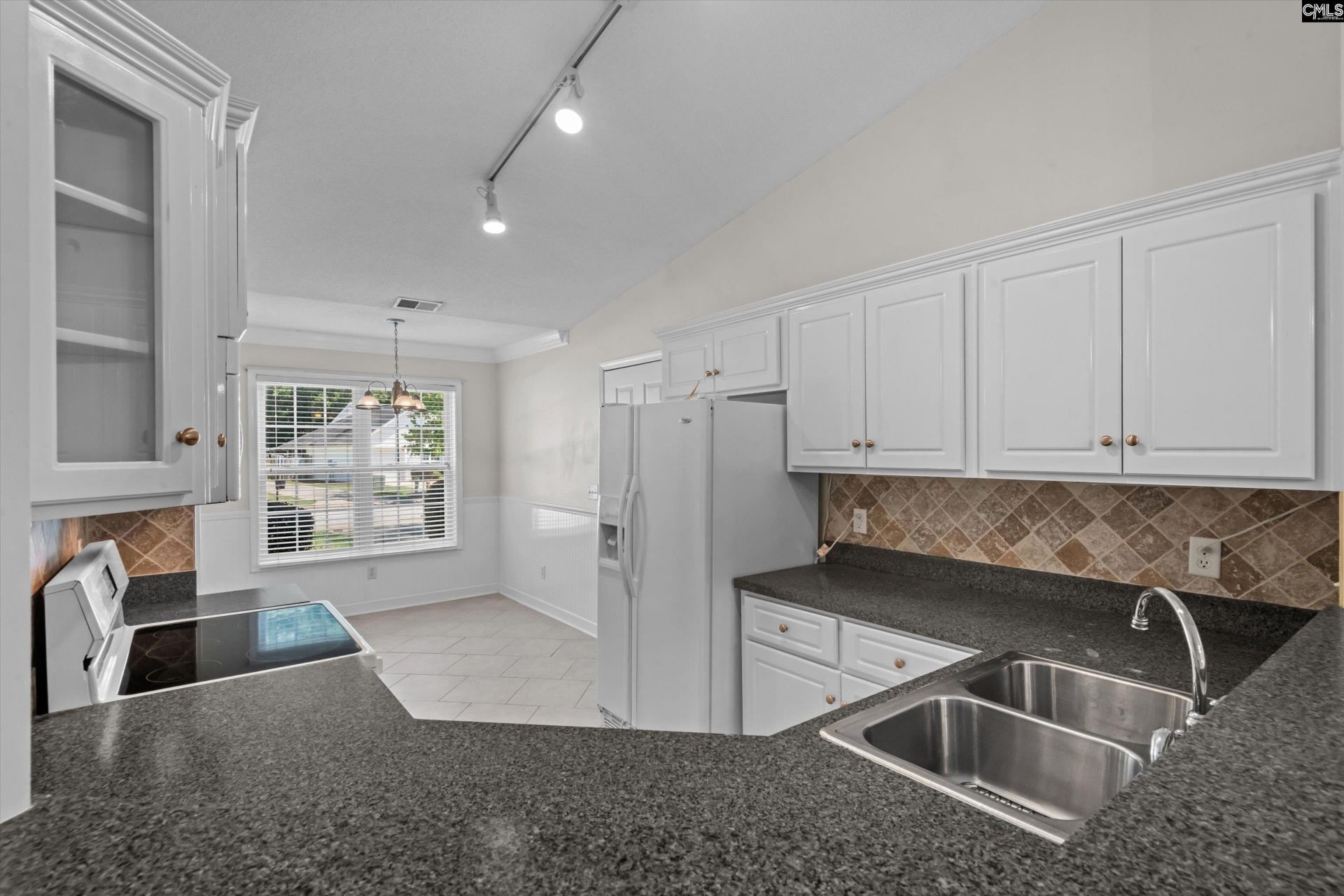 106 Park Meadow Drive Photo 11