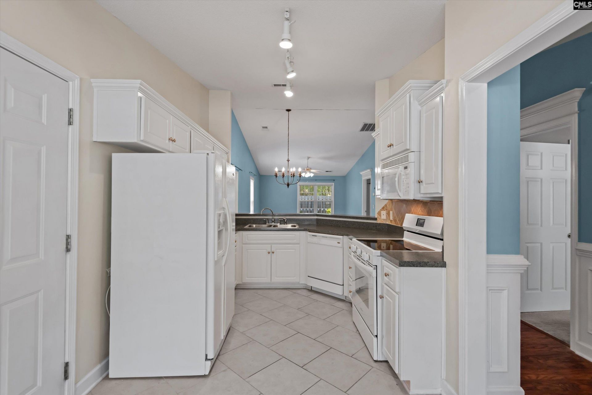 106 Park Meadow Drive Photo 9