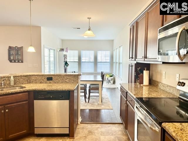135 Whispering Oak Lane Photo 13