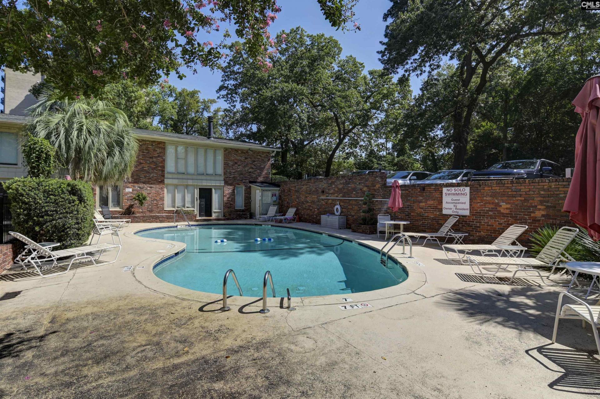 529 King Street Photo 25
