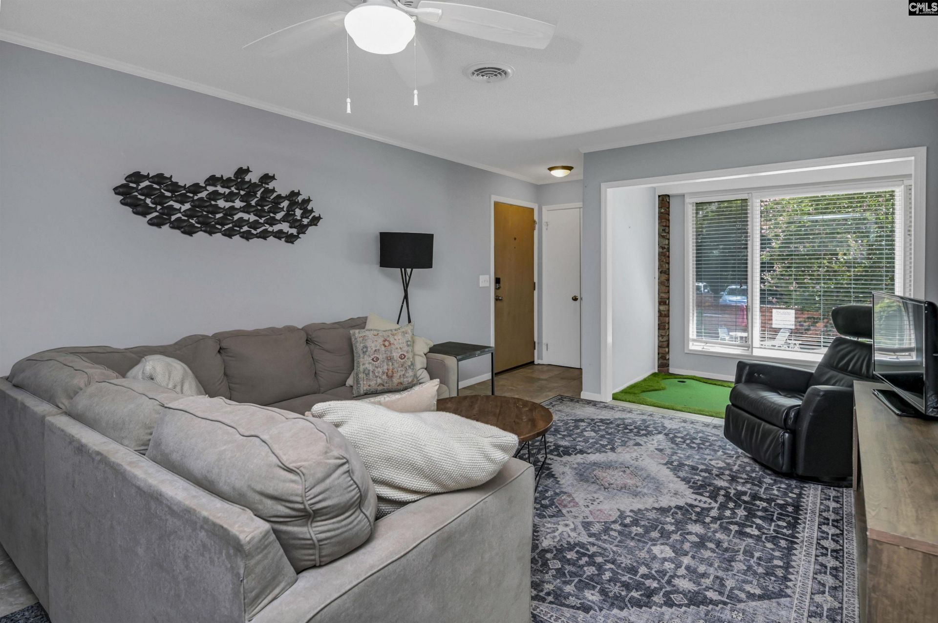 529 King Street Photo 4