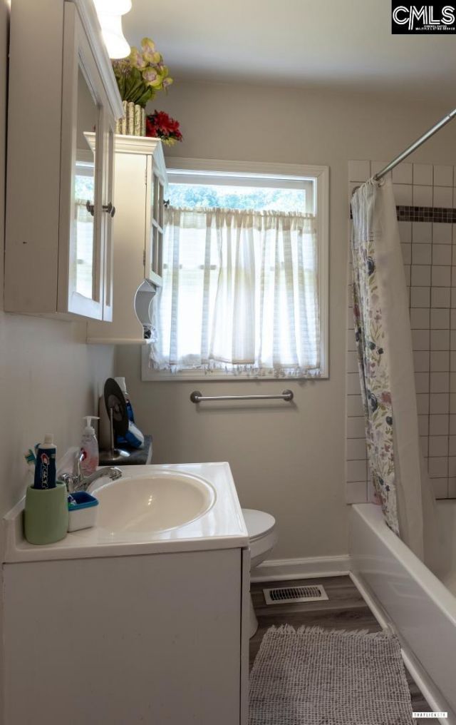 205 Cuttino Road  Photo 12