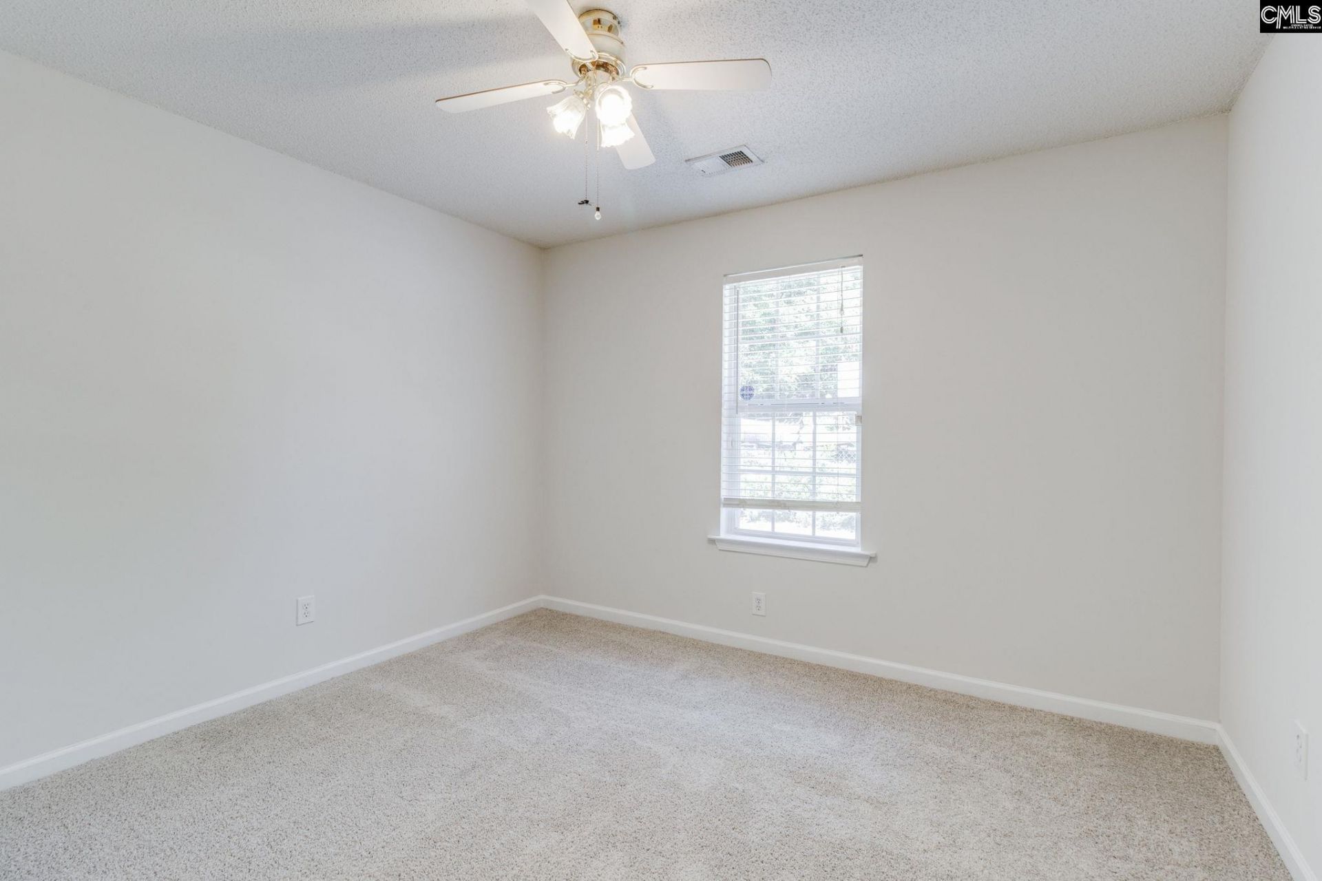 3221 Pheasant Court  Photo 16