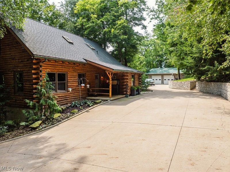 2639 Township Road 414, Dundee, OH 44624 Photo 2