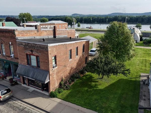 108 Amelia Street, Cassville, WI 53806