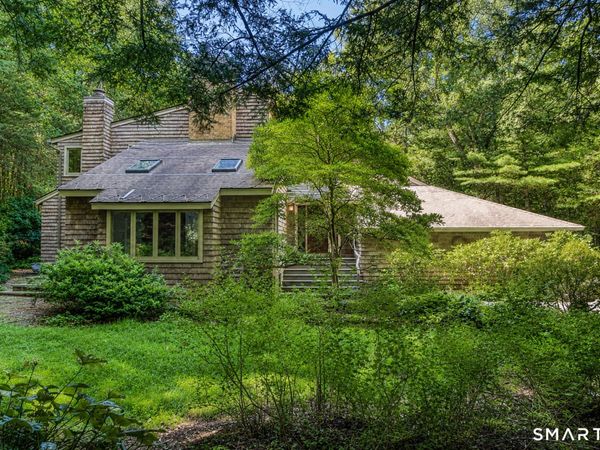 39 Woodhaven, Simsbury, CT 06070