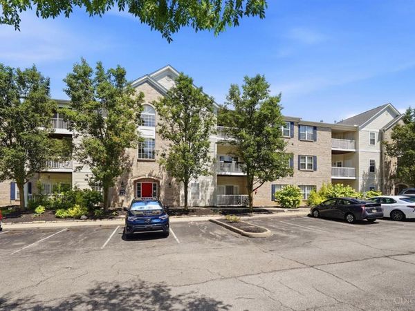 5413 Michelles Oak Court, Unit H, Green Twp, OH 45248