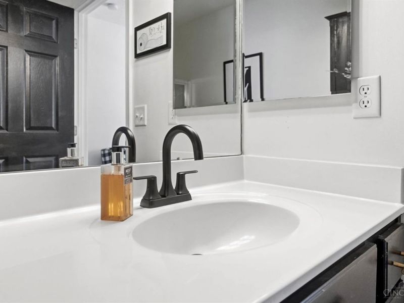 5413 Michelles Oak Court, Unit H, Green Township, OH 45248 Photo 17
