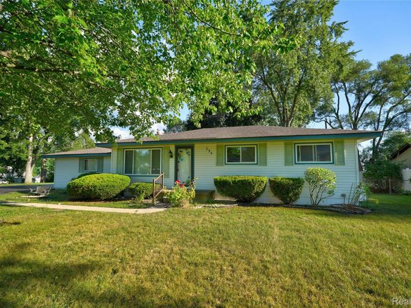 735 Amberwood Street, Auburn Hills, Mi 48326