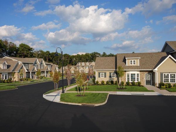 67 Sunlight Walk , Unit 67, Holbrook, NY 11741