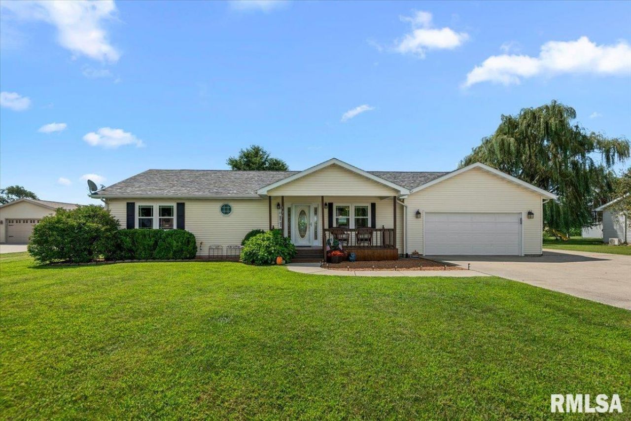 125 Cedar Street, Kincaid, IL 62540 Main Photo