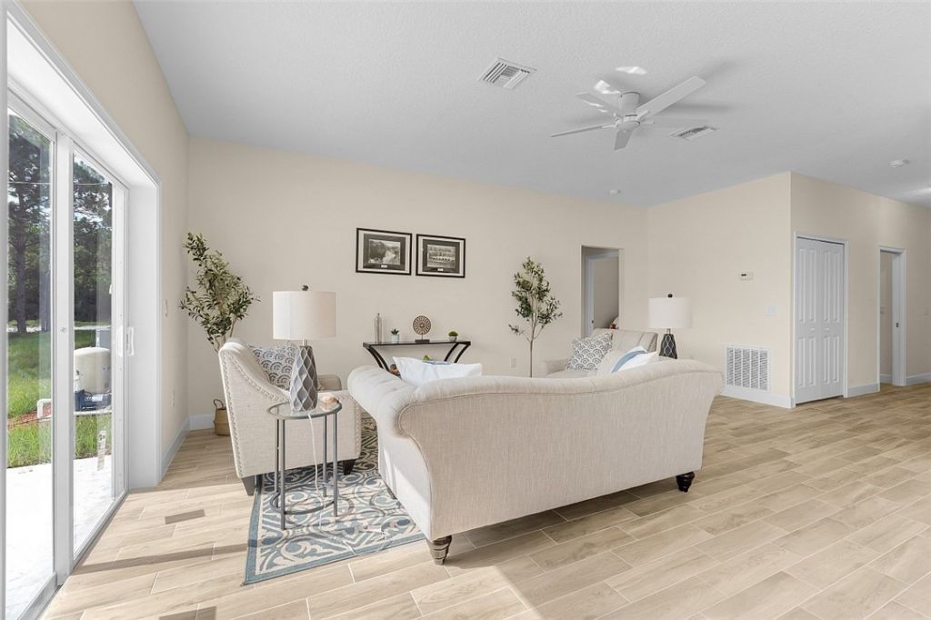 8526 102nd Court, Vero Beach, FL 32967 Photo