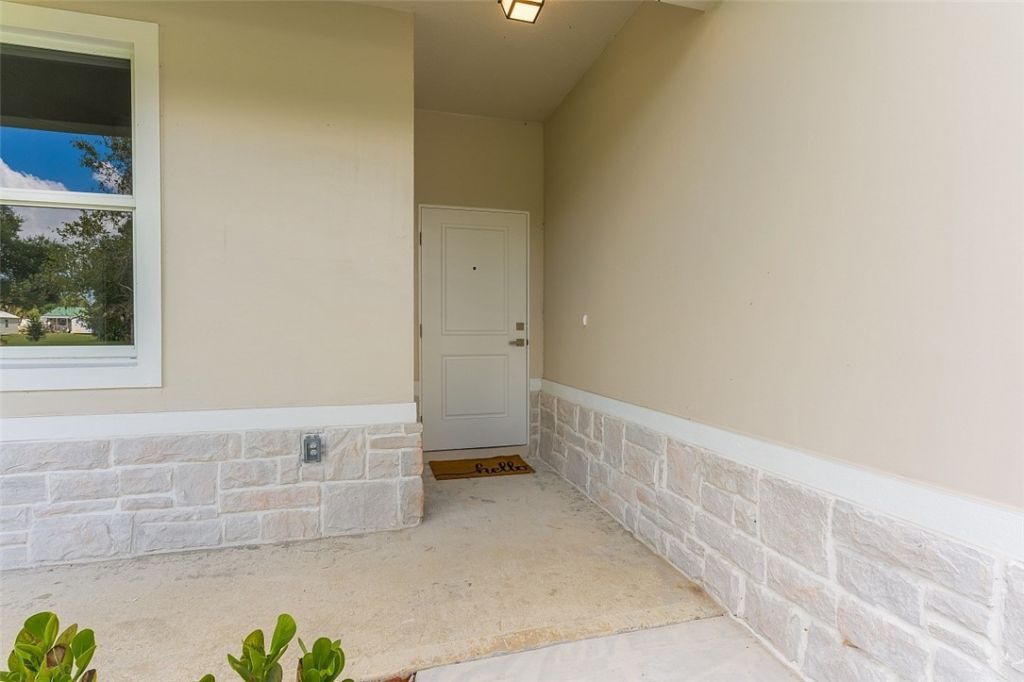 8526 102nd Court, Vero Beach, FL 32967 Photo