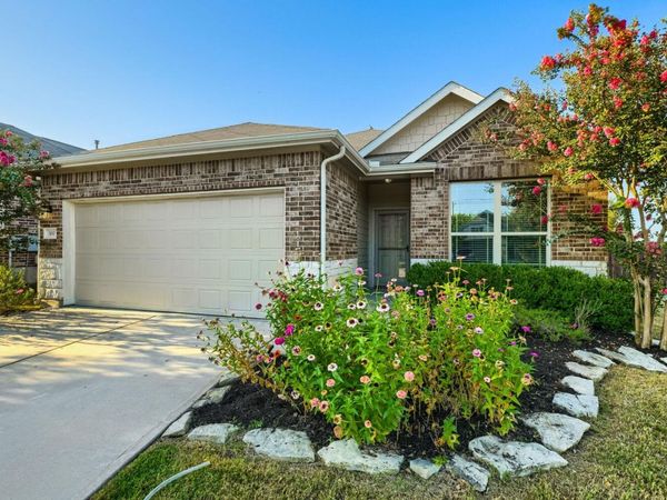 300 Shale CIR, Buda, TX 78610