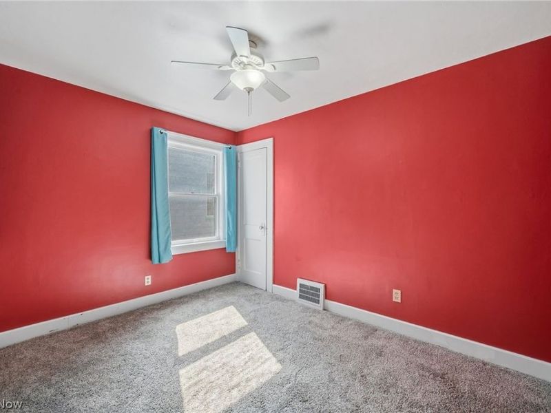 2400 Schell Avenue , Cleveland, OH 44109 Photo 18