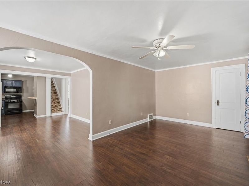 2400 Schell Avenue , Cleveland, OH 44109 Photo 5
