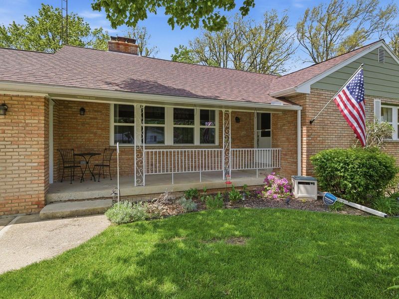 379 Spencer Street , Marion, OH 43302 Photo 3