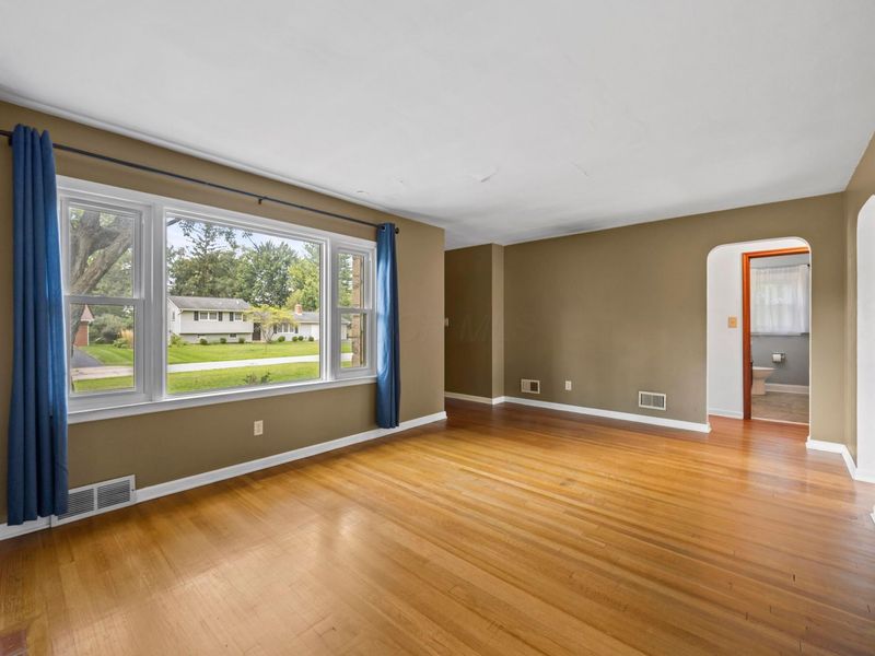 3260 Avalon Road , Columbus, OH 43221 Photo 13