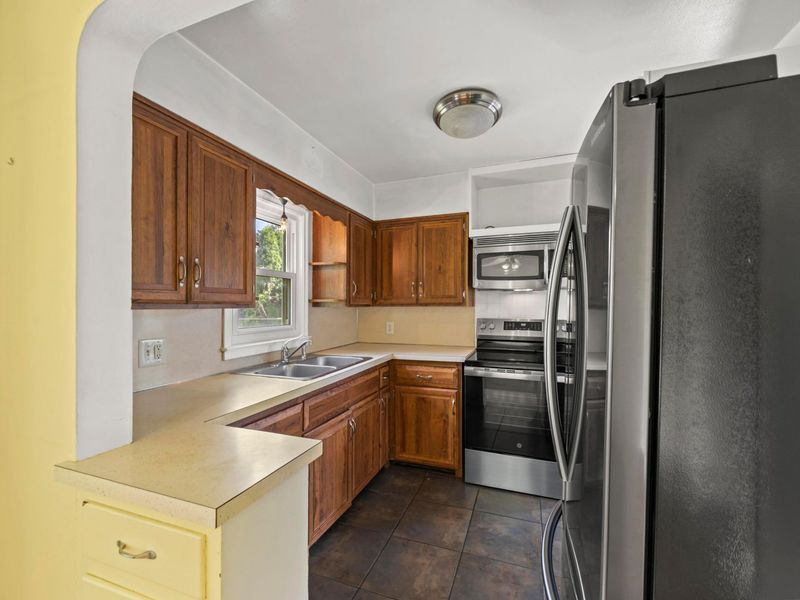3260 Avalon Road , Columbus, OH 43221 Photo 18