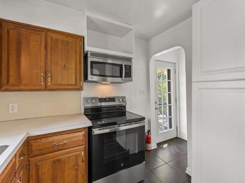 3260 Avalon Road , Columbus, OH 43221 Photo 21