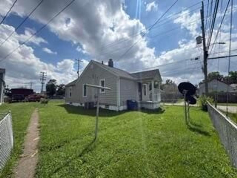 2869 Howey Road , Columbus, OH 43224 Photo 23