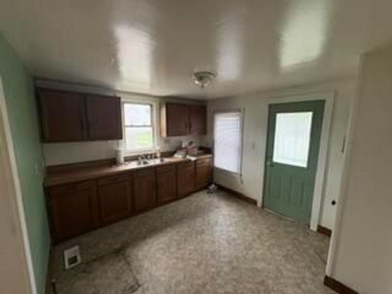 2869 Howey Road , Columbus, OH 43224 Photo 9