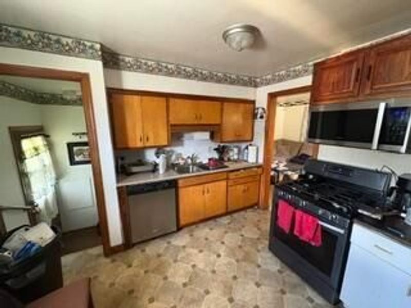 2873 Howey Road , Columbus, OH 43224 Photo 7