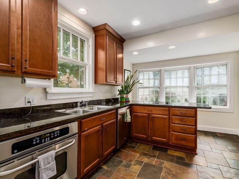 1251 Ashland Avenue, Columbus, OH 43212 Photo 13