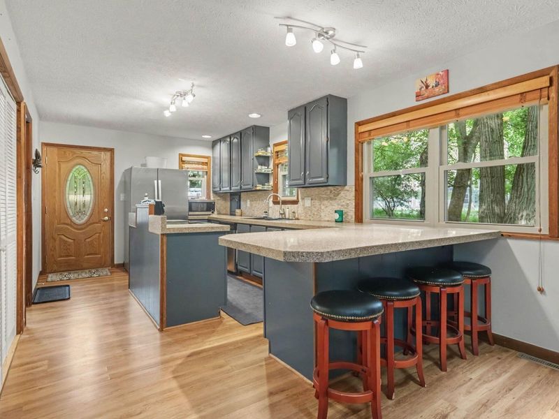 983 Sauk Court , Sugar Grove, OH 43155 Photo 5
