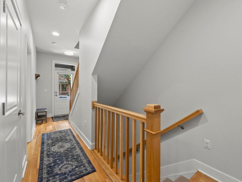 1073 Harrison Park Place, Columbus, OH 43201 Photo 4