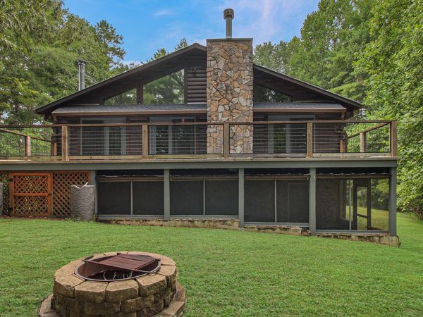 192 Fingerboard Rd, Reliance, TN 37369