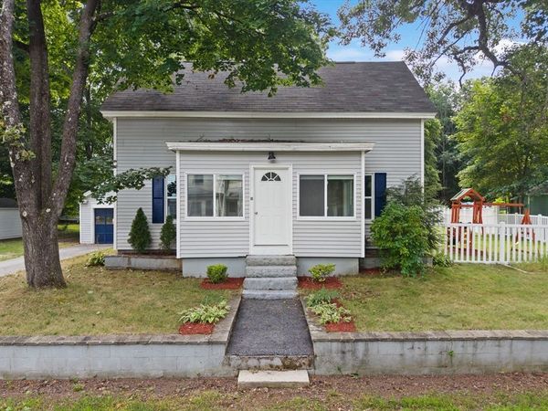 10 Pine St, Westford, MA 01886