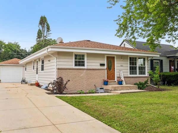 9807 W Morgan AVENUE, Milwaukee, WI 53228