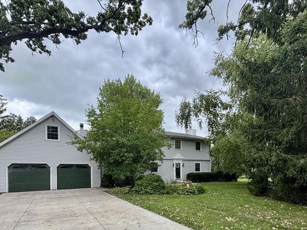 W8638 Shady Oak LANE, Beaver Dam, WI 53916