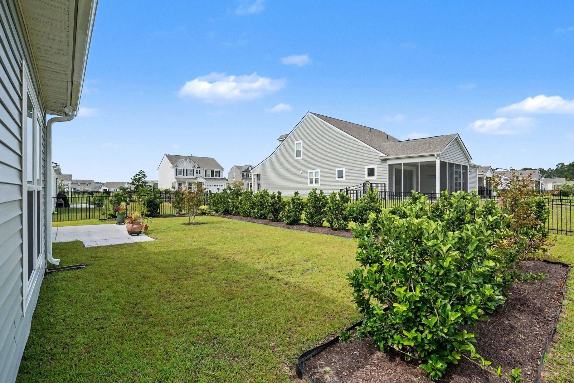 4445 Honir Dr. Photo 26