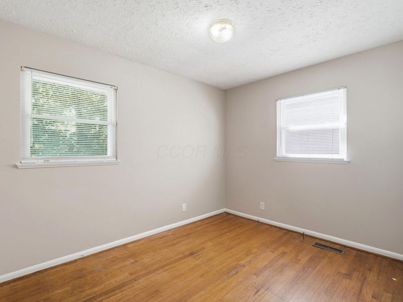2189 Safford Avenue , Columbus, OH 43223 Photo 15