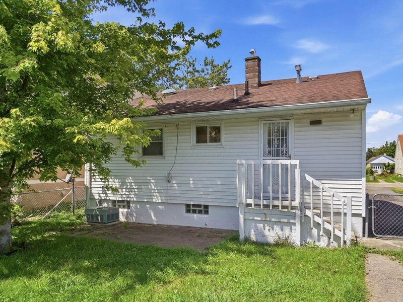 2189 Safford Avenue , Columbus, OH 43223 Photo 23