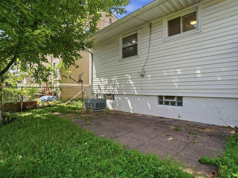 2189 Safford Avenue , Columbus, OH 43223 Photo 25