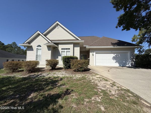 331 NW Wildwood Street NW, Shallotte, NC 28470