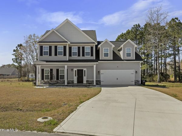 709 W Warner Court, Hubert, NC 28539
