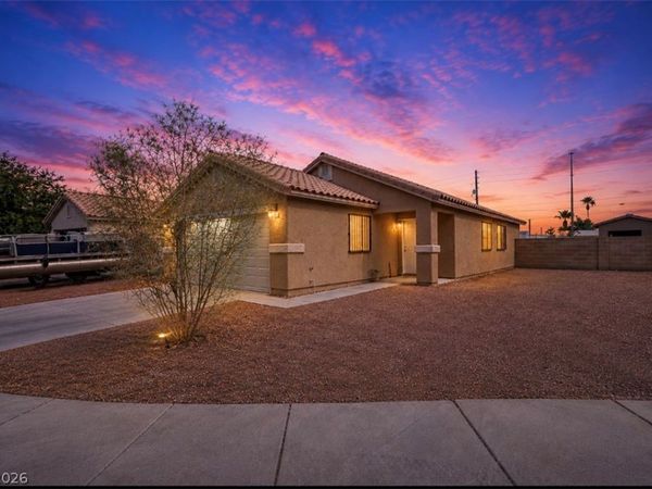 2045 Garnet Gable Avenue , Las Vegas, NV 89106
