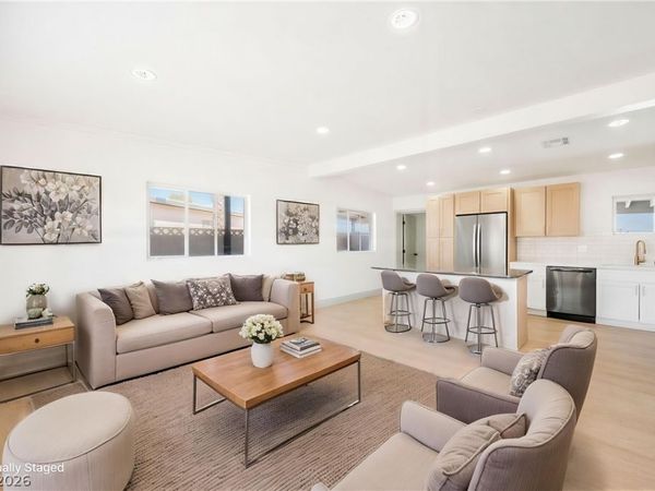 1124 Nassau Drive, Las Vegas, NV 89108
