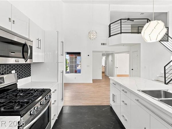 532 Crony Avenue, Henderson, NV 89011