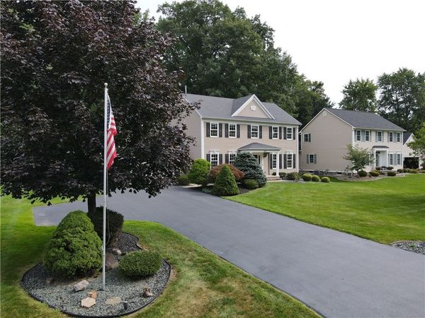 478 Sandystone Circle , Webster, NY 14580