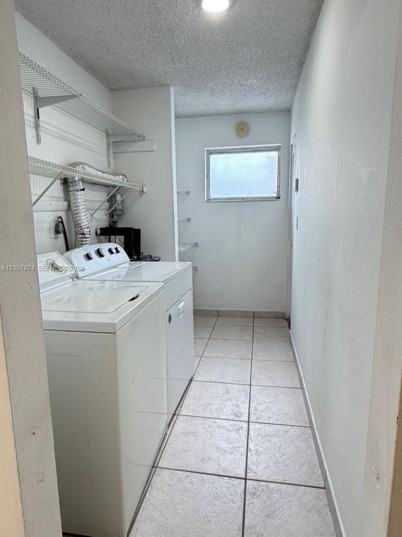 30 NW 87th Ave, Unit C201, Miami, FL 33172 Photo