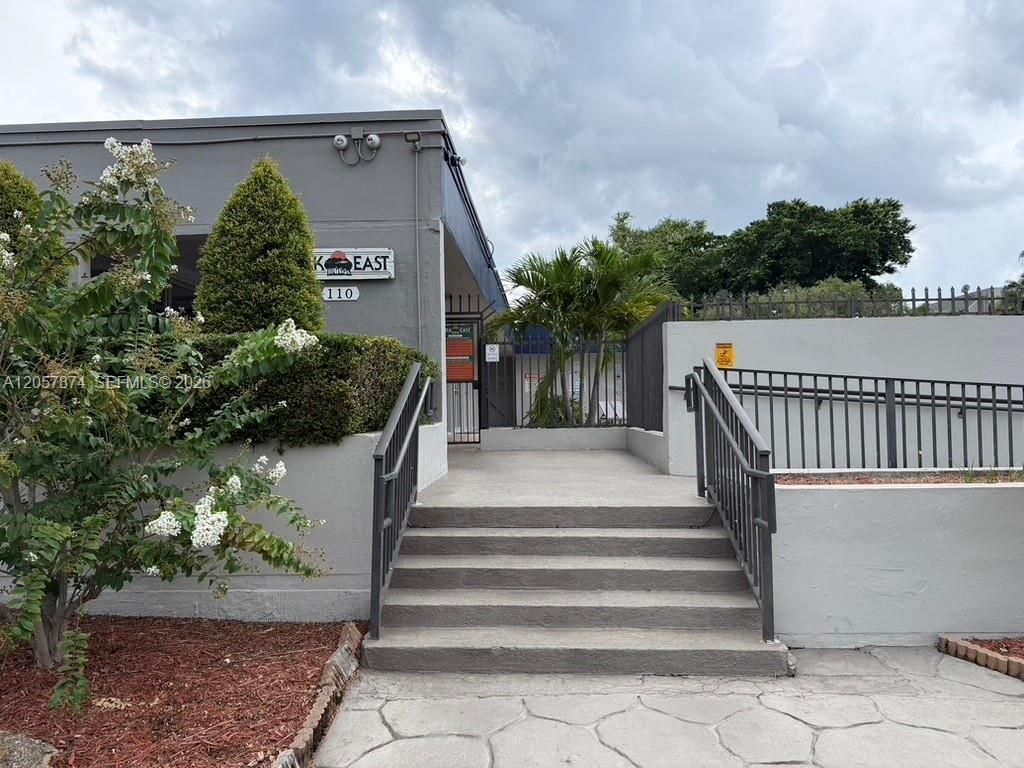 30 NW 87th Ave, Unit C201, Miami, FL 33172 Photo