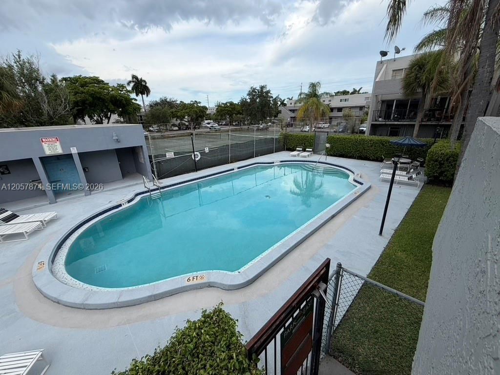 30 NW 87th Ave, Unit C201, Miami, FL 33172 Photo